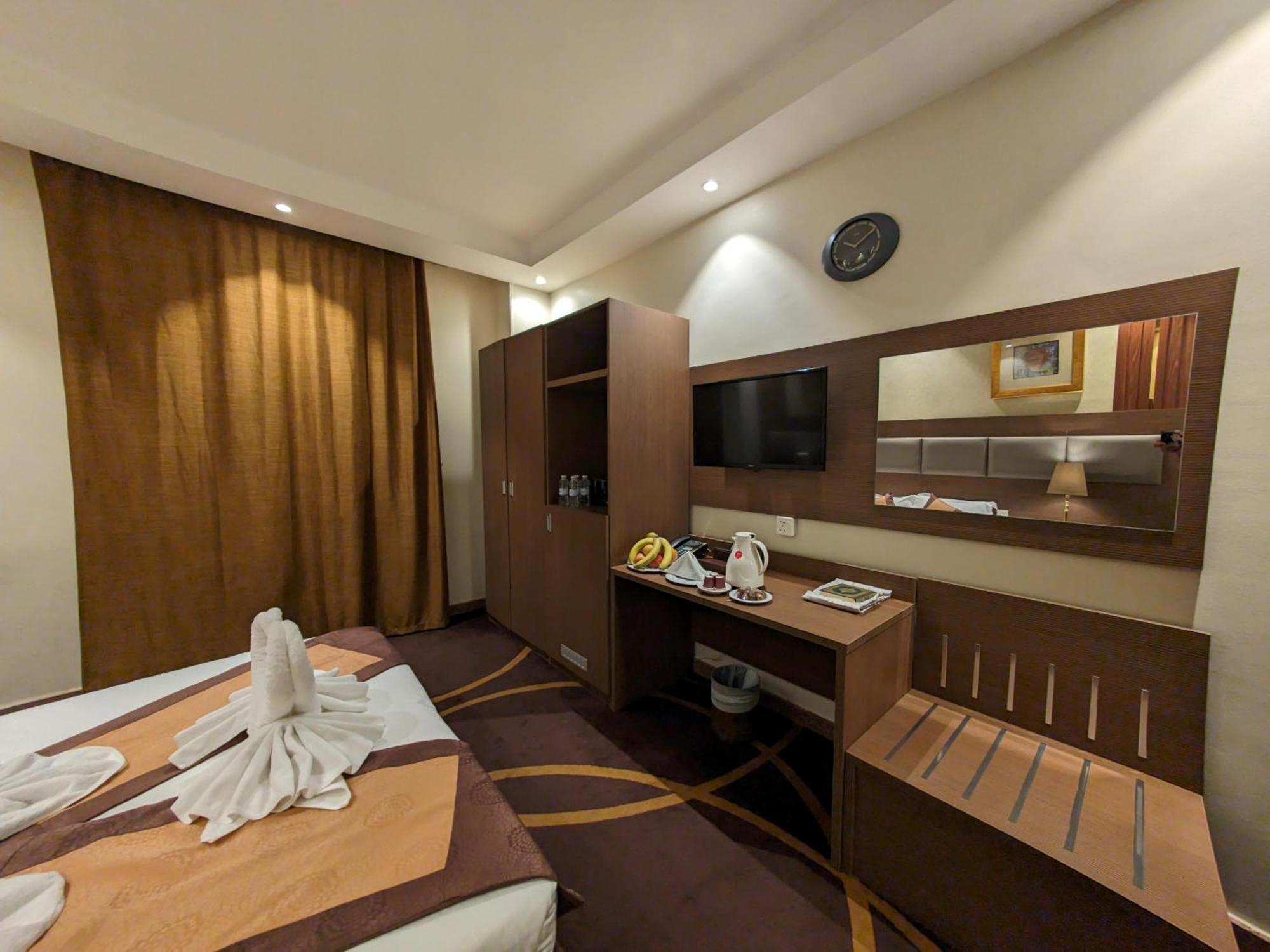 Qasr Al Ansar Golden Tulip Hotel Medina Luaran gambar